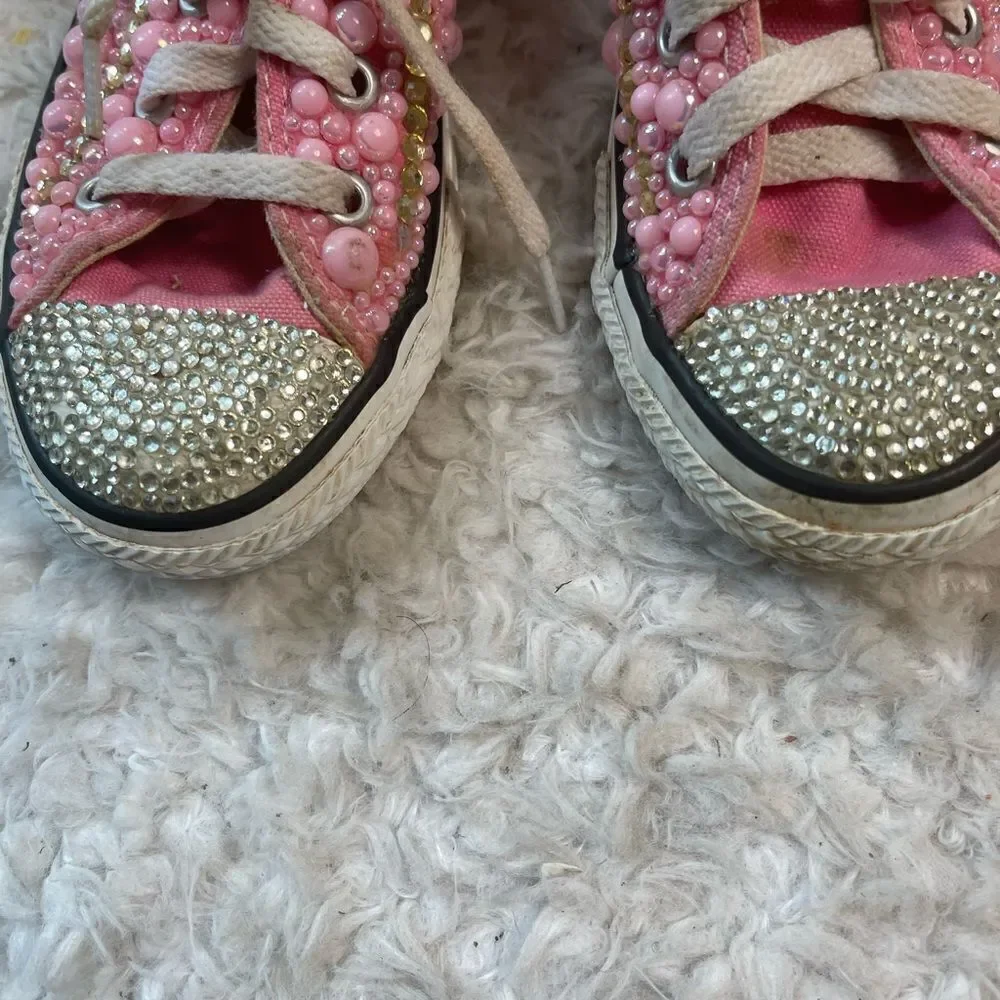 Converse little girl pink Bling low top lace up pink sneakers size 12